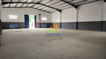 Annonce location Entrepôts 450m² x 2 600m² Anosizato Antananarivo