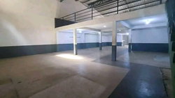 Entrepot 407m2