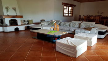 Annonce location Villa plain-pied F4/F5 meublée ou vide dans 1 résidence fermée Ambohibao Antananarivo