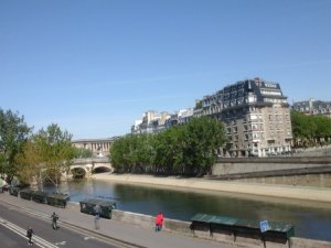 location VUE MAGIQUE NOTRE DAME Pont neuf Seine Paris