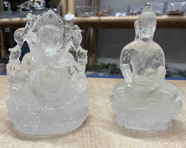 Ganesh ou Bouddha cristal roche H 16 18 cm Sedan Ardennes