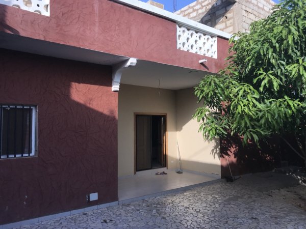 Ngaparou villa 3 chambres location longue durée M'Bour Sénégal