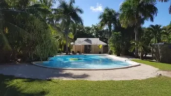 Vente Moorea Villa bungalow 1 grande piscine Moorea-Maiao Polynésie Française