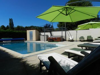 PROMO Location Sarlat-La-Canéda Coeur Périgord Noir Piscine Chauffée Jacuzzi