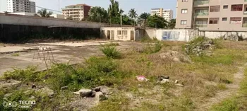 Abidjan VGE bordure vente terrain commercial 6000m2 clôturé Dakar