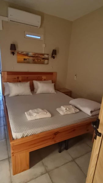 8 chambres climatisées