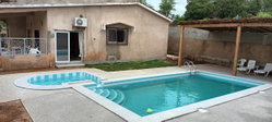 Piscine avec pergola 