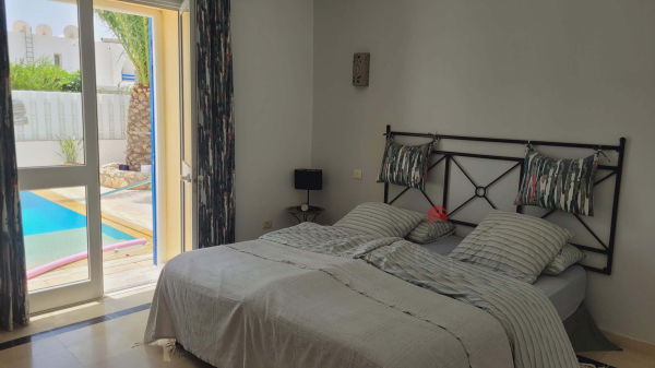 Villa / Salon / Séjour / Chambre