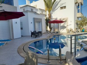 Location Maison 4 chambres piscine Tezdaine proche plage Sidi Yati Djerba