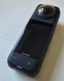 Insta360