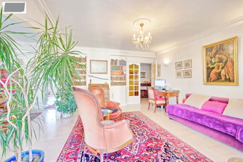 Annonce location loue appart renove de4p l2 terrasse 14m2 centre TOULON