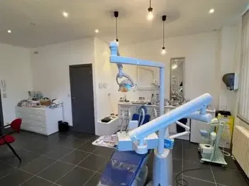 Location 6850 Paliseul cabinet dentiste équipé Neufchateau Belgique