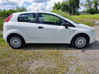 Fiat Punto 2009 3portes 156000km 1 3jtd 70cv pack électrique Charleroi