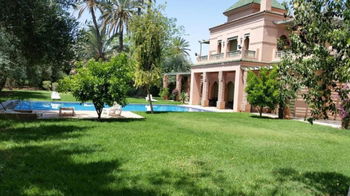 Vente Villa au centre de palmeraie à Marrakech