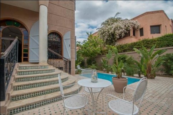 Vente belle villa finie 400m² targa Marrakech Maroc