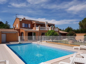 Location g&amp;icirc tes dans l&#039;hérault appartements climatisés piscine