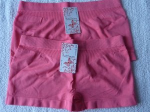 lot 2 Shorty rose taille 40 neuf 245 Versailles Yvelines