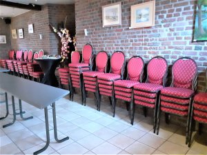 Annonce chaises cause cessation d&#039;activité Liège Belgique