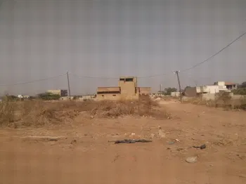 Vente TERRAIN 900M2 COTE GENDARMERIE NGAPAROU Somone Sénégal