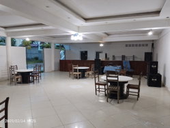 Salle de réception 2/2
