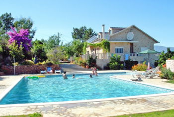 Location Villa Camélia Piscine XXL Portugal Covilha