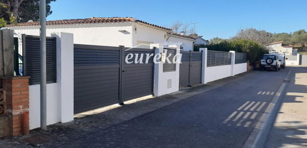 Maison spacieuse avec piscine à vendre à Mas Boscà Roses