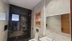 Villa / Espace de vie / Cuisine / Suite / Salle d'eau