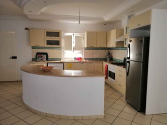 Location villa 3 suites piscine proche mer zone touristique midoun Medenine