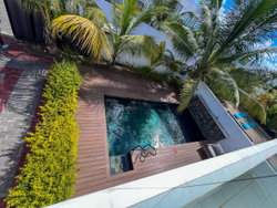 vue sur la piscine