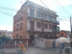 Façade