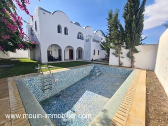 PISCINE ET JARDIN