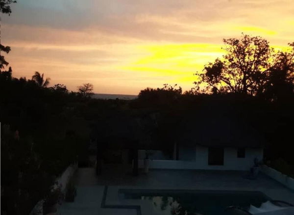 vue du salon le soir