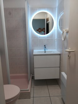 salle d'eau et toilette