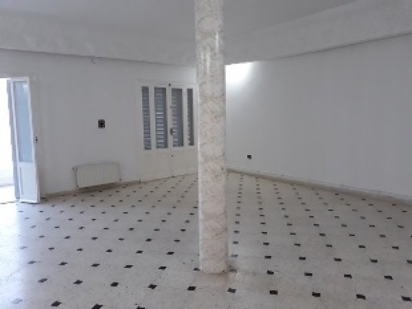 Location spacieux étage bouhsina cité ezzahra sousse Tunisie