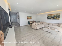 villa S+3 avec piscine proche de la polyclinique de hammamet
