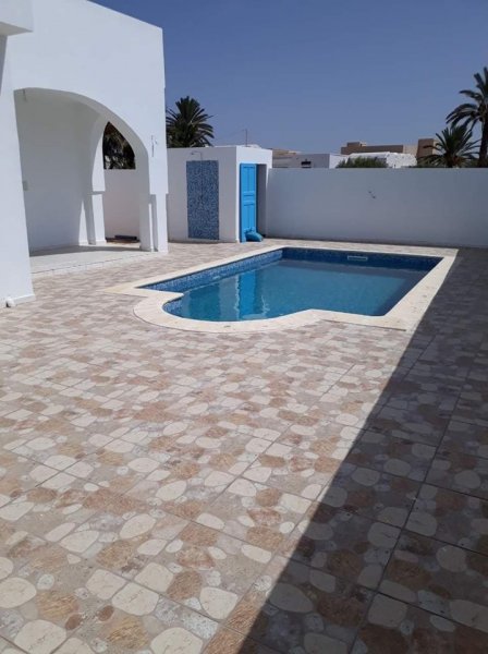 Vente 1 superbe villa familiale s+3 Djerba Tunisie