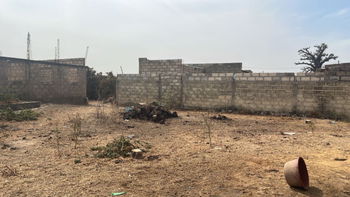 terrain 225 mètres carrés  à vendre à Saly