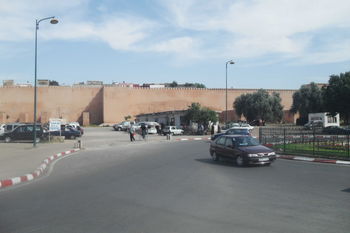Annonce Vente Terrain 26866 m² plein centre ville Meknès Maroc