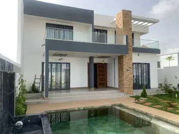 Vente Saly 1 trés belle villa neuve 1 terrain 480m² Sénégal