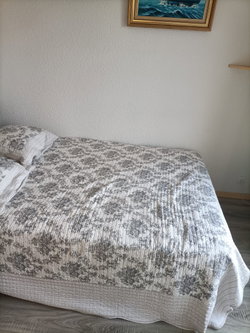 CHAMBRE 140