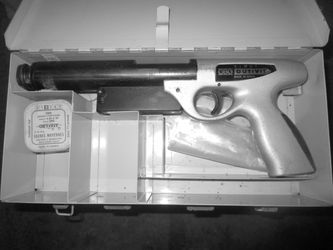 Pistolet OUTIVIT clouter Baldersheim Haut Rhin