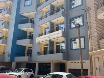 Vente immeuble R+ 4 300m² titre foncier individuel Dakar Sénégal