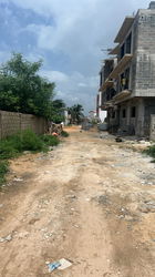 terrain 300 mètres carrés  à vendre à Saly