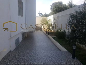 Location l&#039;année 1 villa chatt mariem Tunis Tunisie