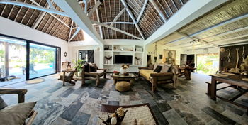 Villa balinaise à vendre sur l île Sainte Marie à Madagascar