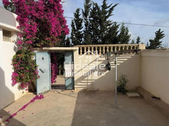 Vente maison amal zone bessbassia hammamet sud 4 pièces Tunisie