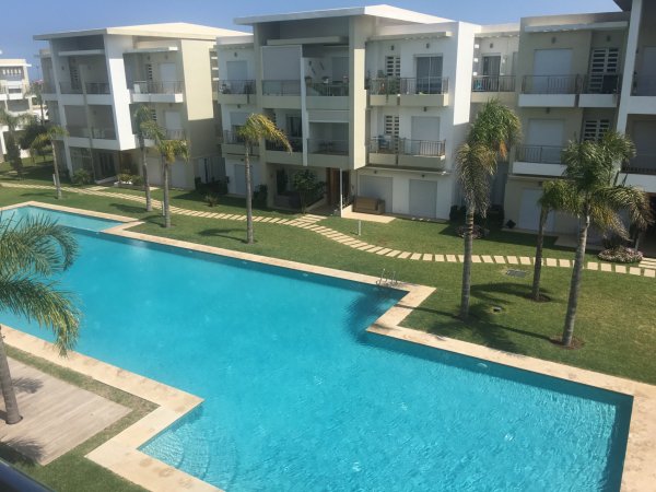 Location appartement vue piscine près mer kattani Casablanca Maroc