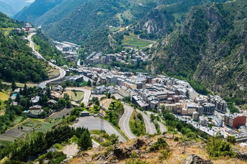 Vente terrain ou change troc Sant Julià Loria Andorre