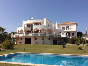 Vente grande villa avec panorama mer et ville FARO