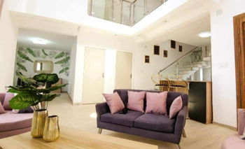 LOCATION APPARTEMENT MEUBLÉ MANDROSOA IVATO Antananarivo Madagascar